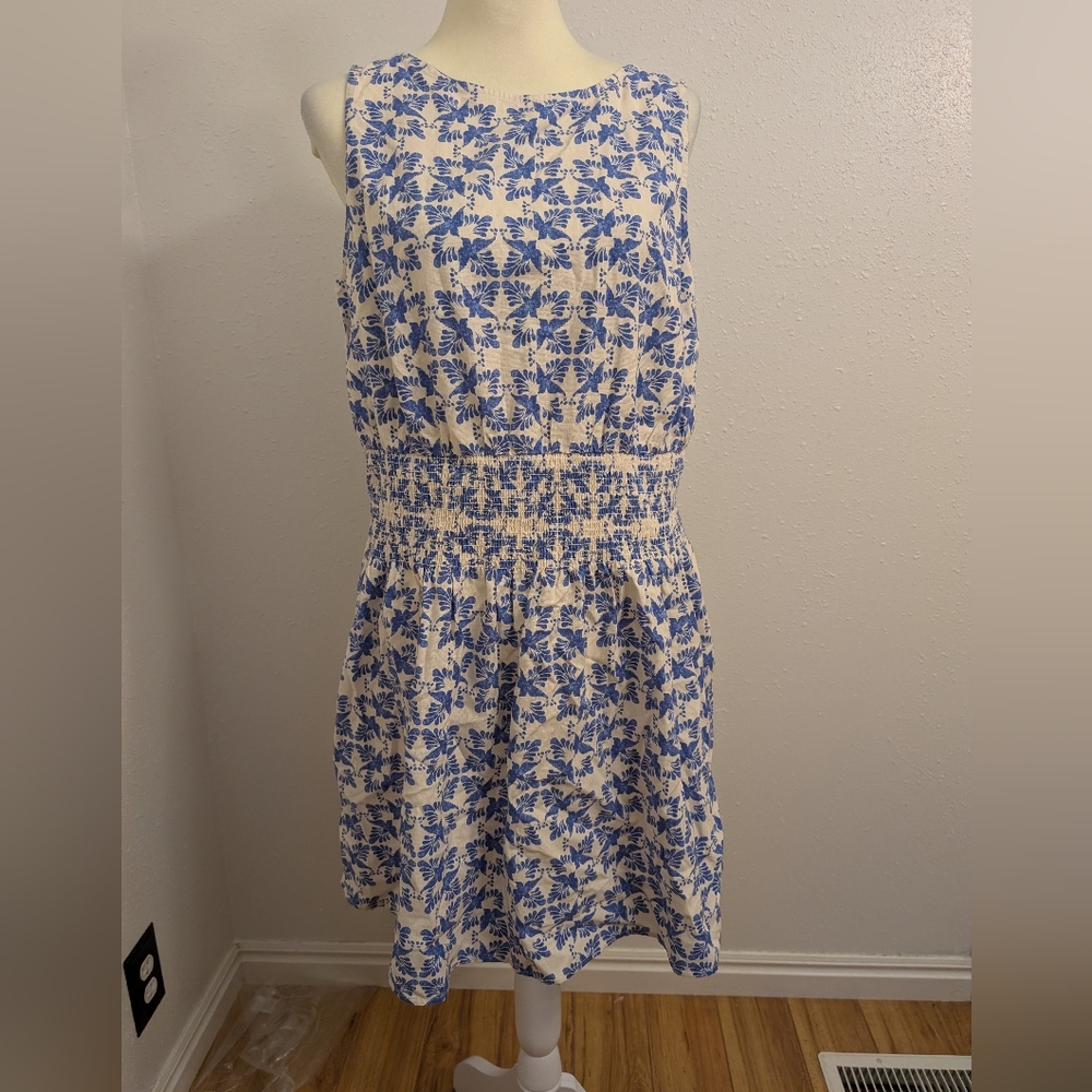 Universal Thread Blue and White Floral Midi Dress